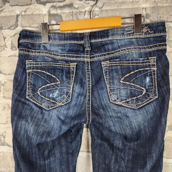 Silver Jeans Aiko  Capri Dark Wash Distressed Factory Fade Size 29 - Picture 11 of 15